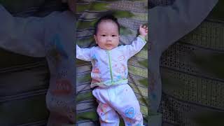dedex Arumi selesai di mandiin sama ayah🥰🥰🥰