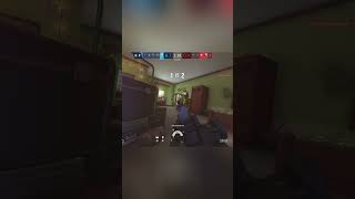 MP7 IS OP #rainbowsixsiege #r6siegeart #newintro #6siege #r6siege #rainbowsixsige #videointro