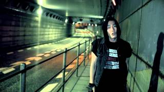 AKLO - RED PILL (prod by. BACHLOGIC) [Official Music Video]