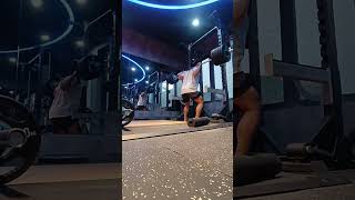 Test PR squat, form lỏ, shame :( 140kg