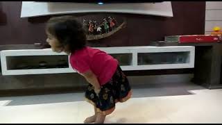 1 year little girl Tani dancing cham cham 😘😘 #kidsdance #chamchamdance