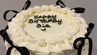 Cakes with bows 🎀🤍✨ #cake #cakedesign #birthdaycake #pinterestaesthetic