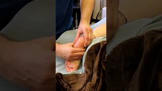 5 foot massage techniques for tired feet!