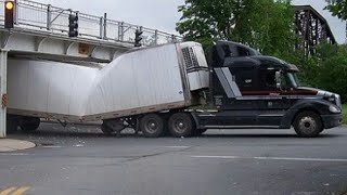live truck accident caught on camera | Tricky Trucks |